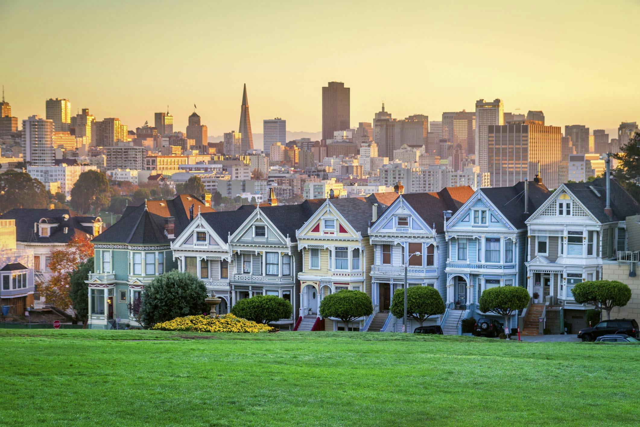 A Star is Reborn―San Francisco’s Famous Painted Lady | NanaWall